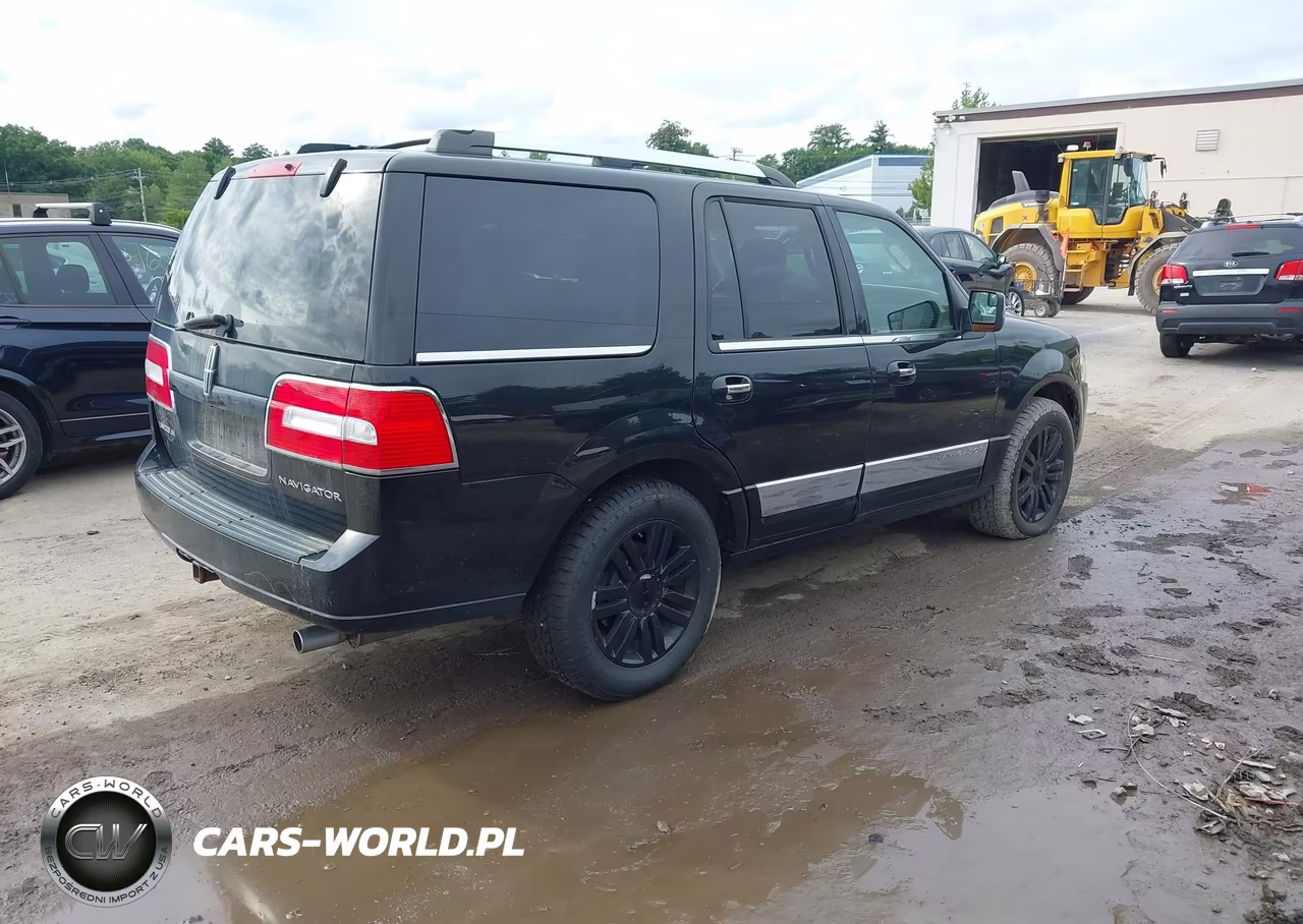 2013 Lincoln Navigator VIN:5LMJJ2J53DEL01273 - 4