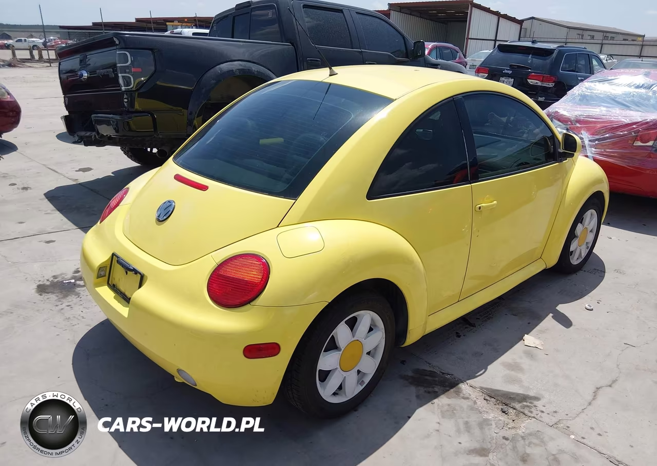 1998 Volkswagen New Beetle VIN:3VWBB61C4WM010483 - 4
