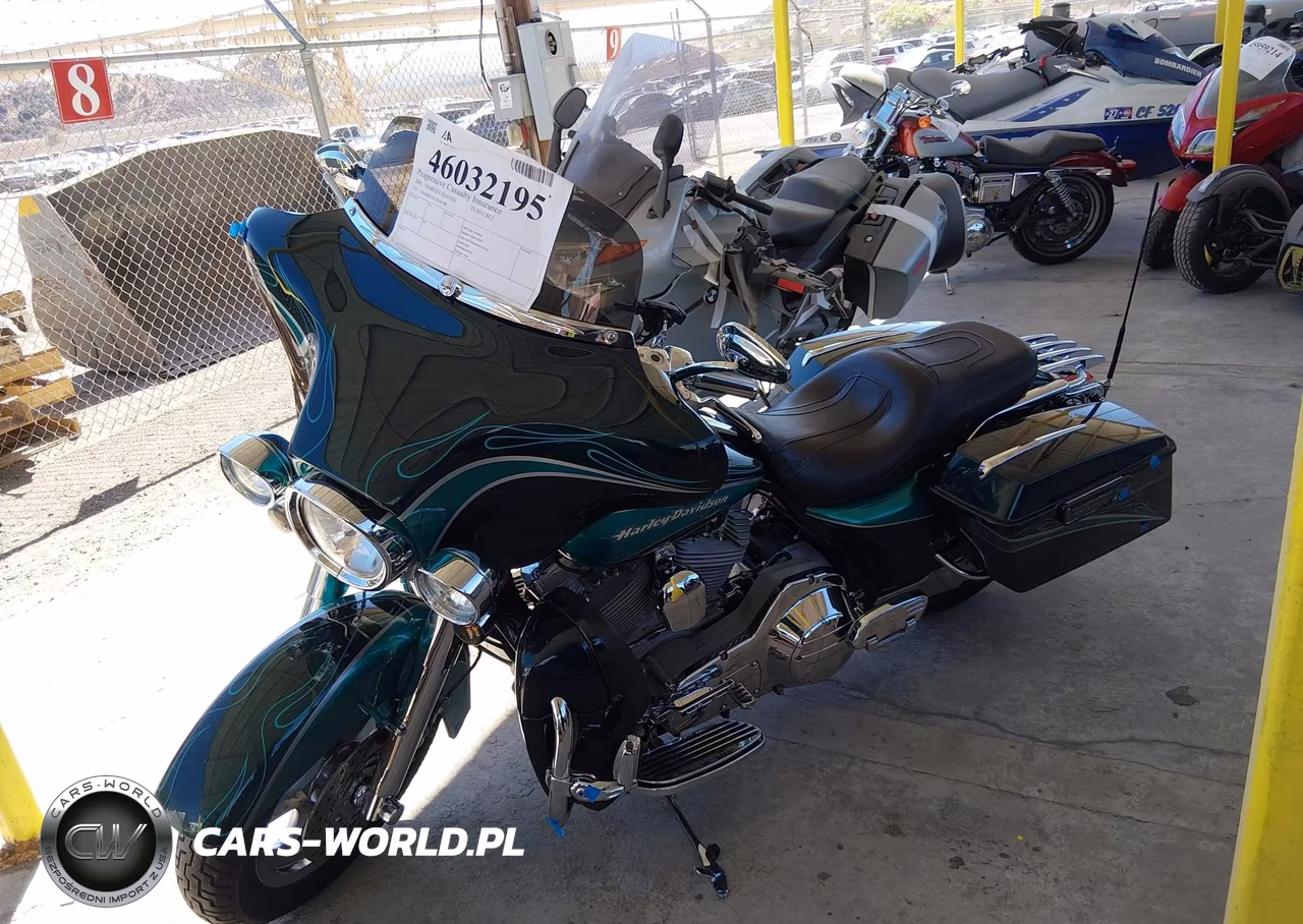 2005 Harley-Davidson Flhtcse2 VIN:1HD1PKE1X5Y950208 - 2