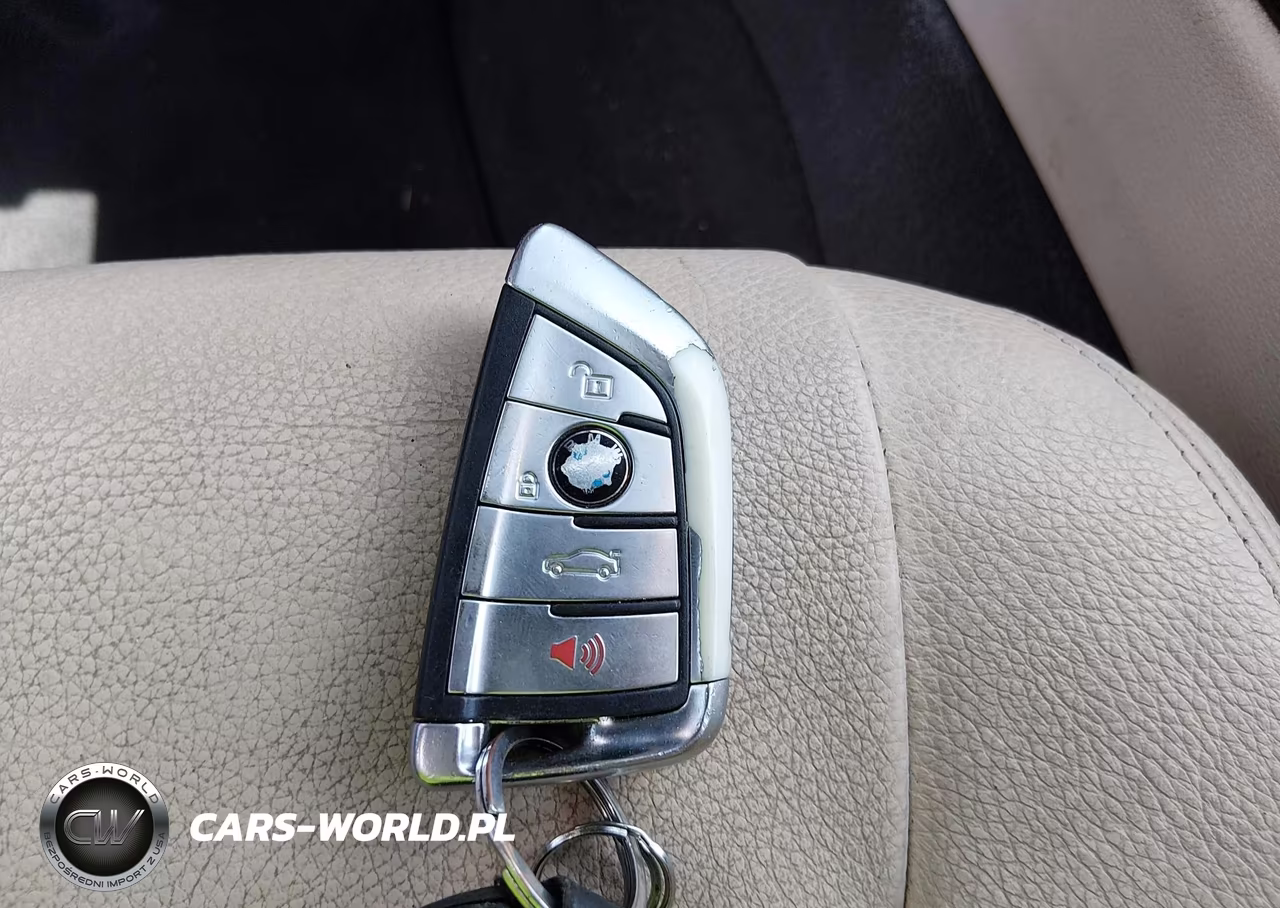 2016 BMW X5 xDrive35I VIN:5UXKR0C54G0P31173 - 11