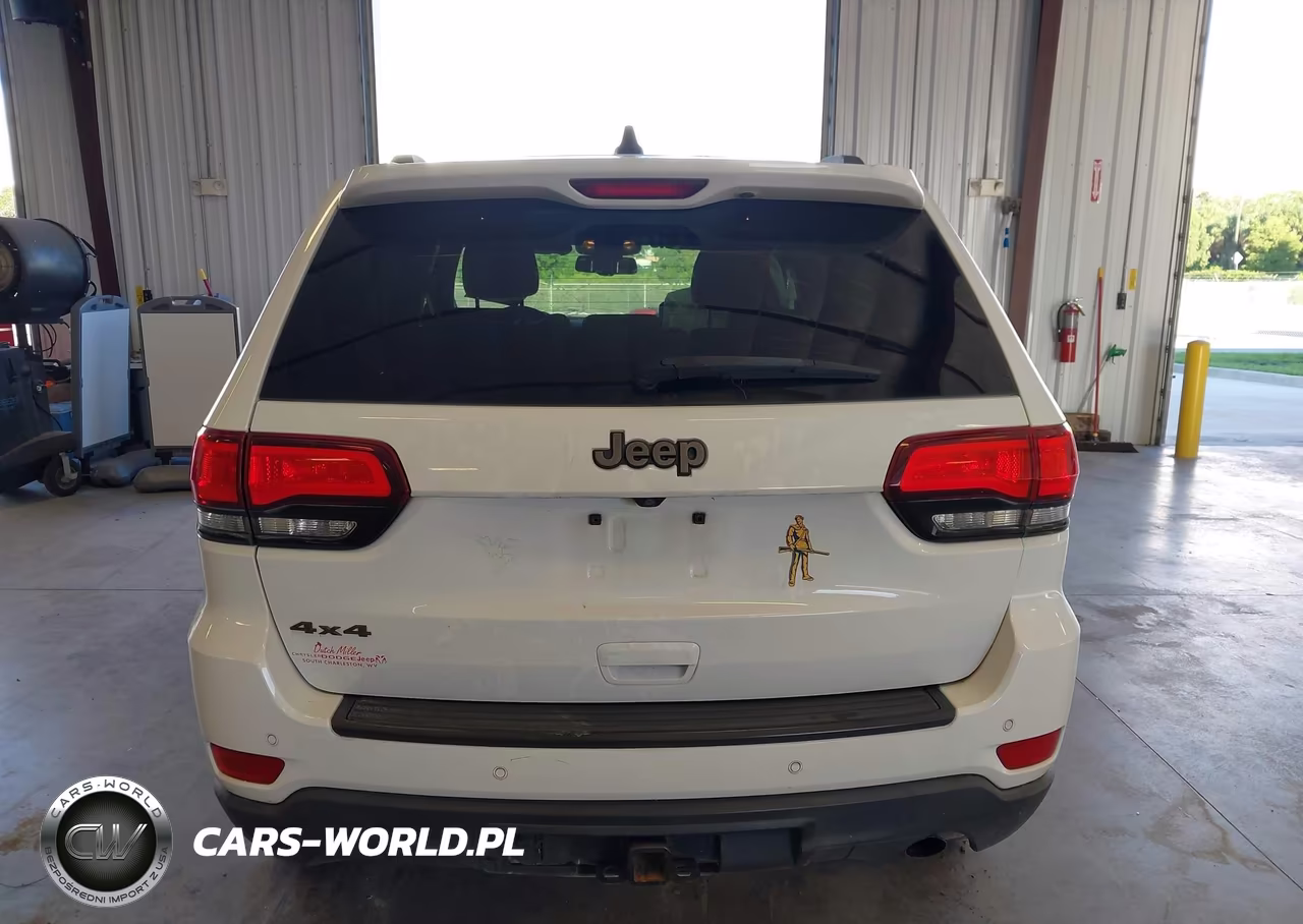 2016 Jeep Grand Cherokee 75Th Anniversary VIN:1C4RJFAG0GC506133 - 16