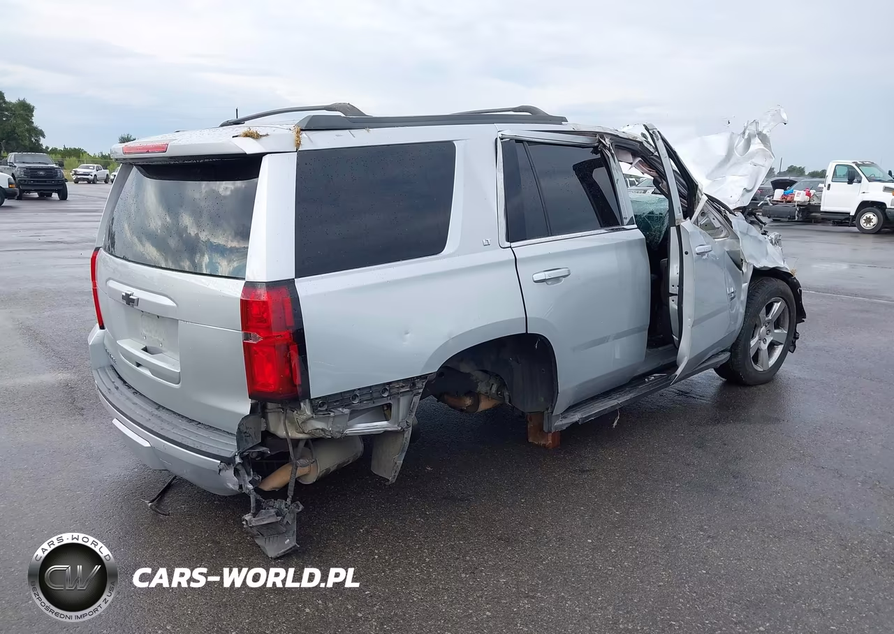2019 Chevrolet Tahoe Lt VIN:1GNSCBKC2KR192630 - 4