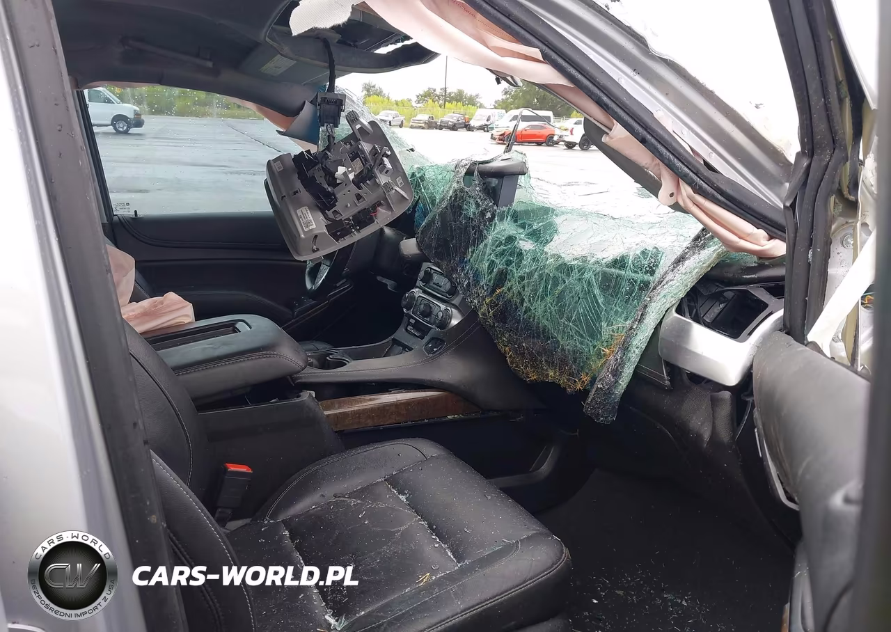2019 Chevrolet Tahoe Lt VIN:1GNSCBKC2KR192630 - 5