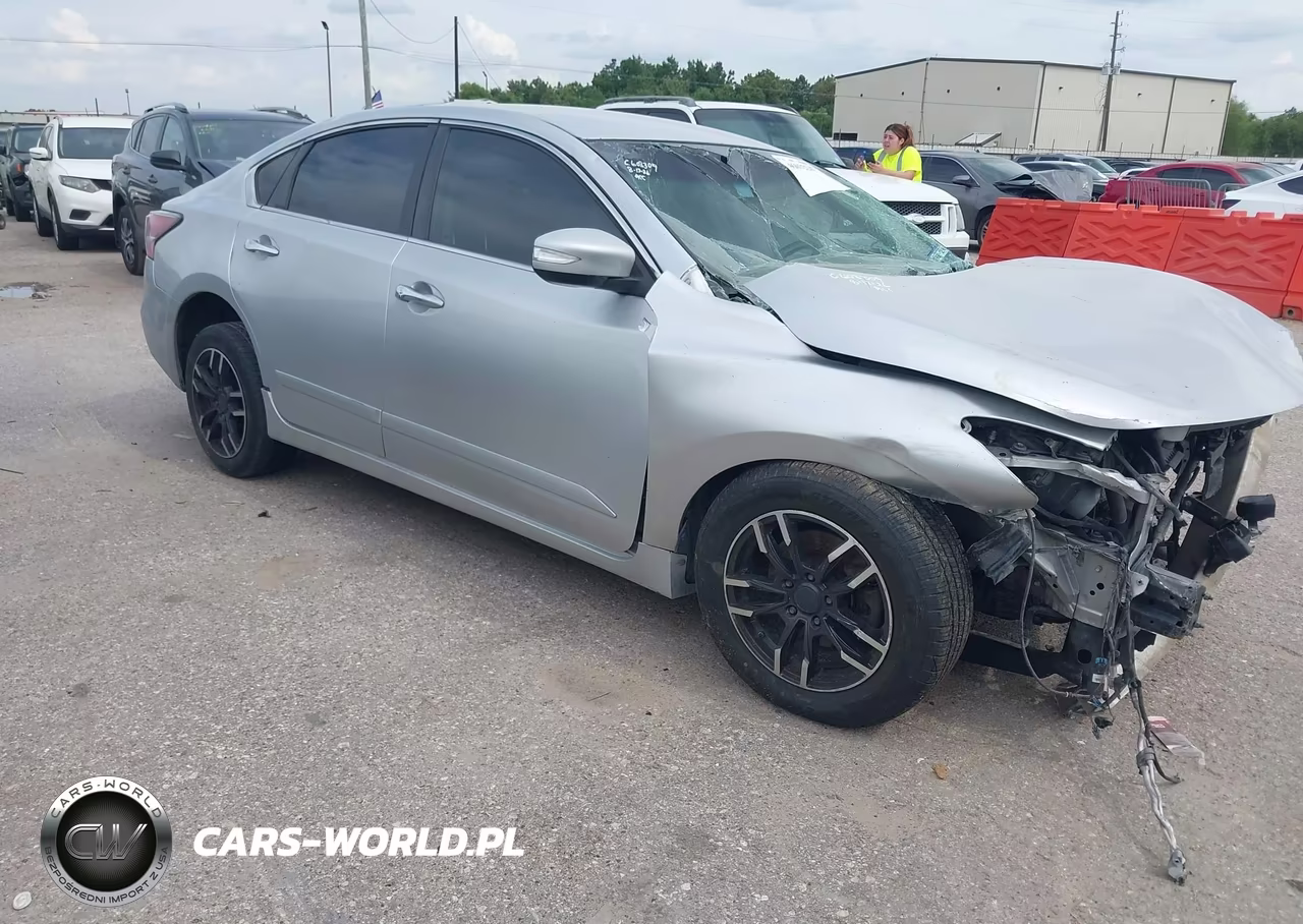 2014 Nissan Altima 2.5 S – zdjęcie 1 z 15