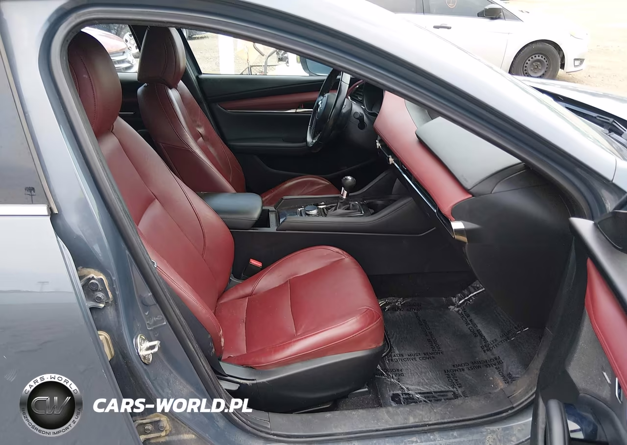 2021 Mazda Mazda3 Premium VIN:JM1BPAML7M1344049 - 5