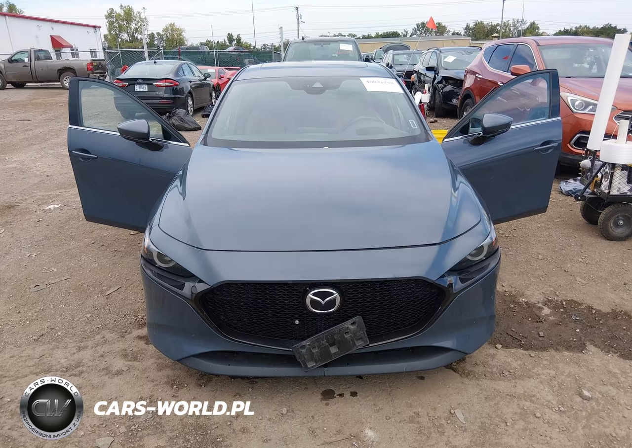 2021 Mazda Mazda3 Premium VIN:JM1BPAML7M1344049 - 6