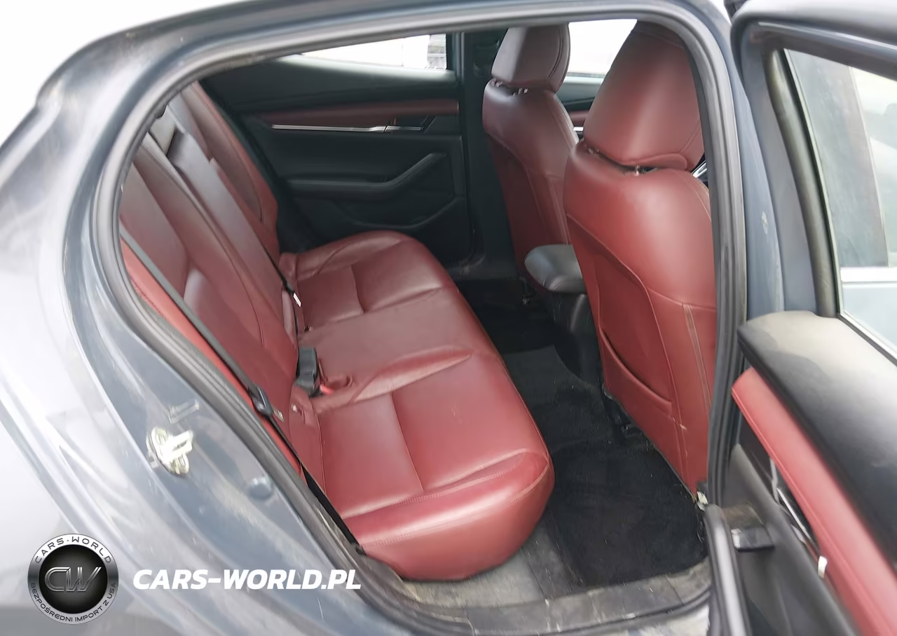 2021 Mazda Mazda3 Premium VIN:JM1BPAML7M1344049 - 8