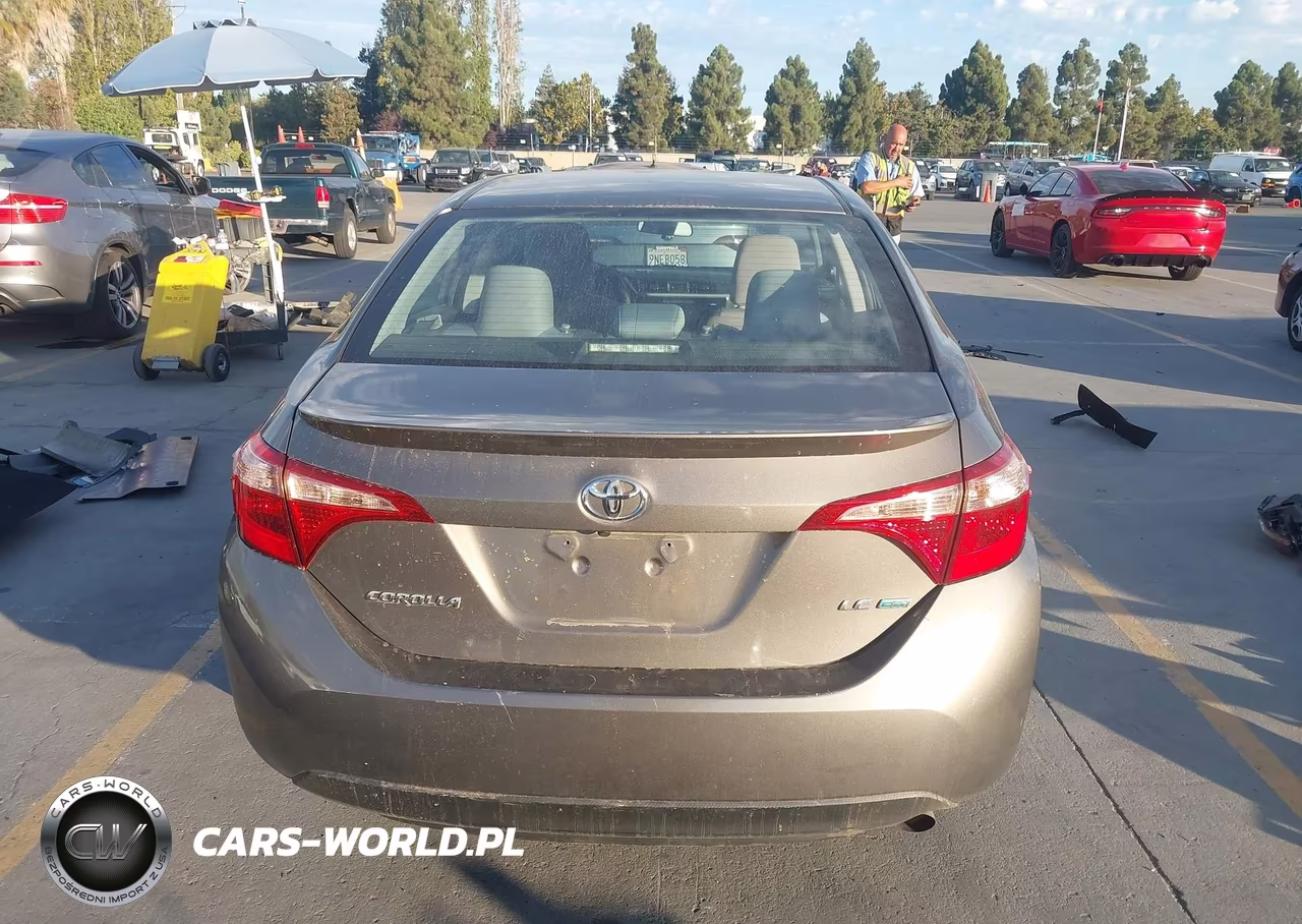 2017 Toyota Corolla Le Eco VIN:5YFBPRHE6HP704052 - 17