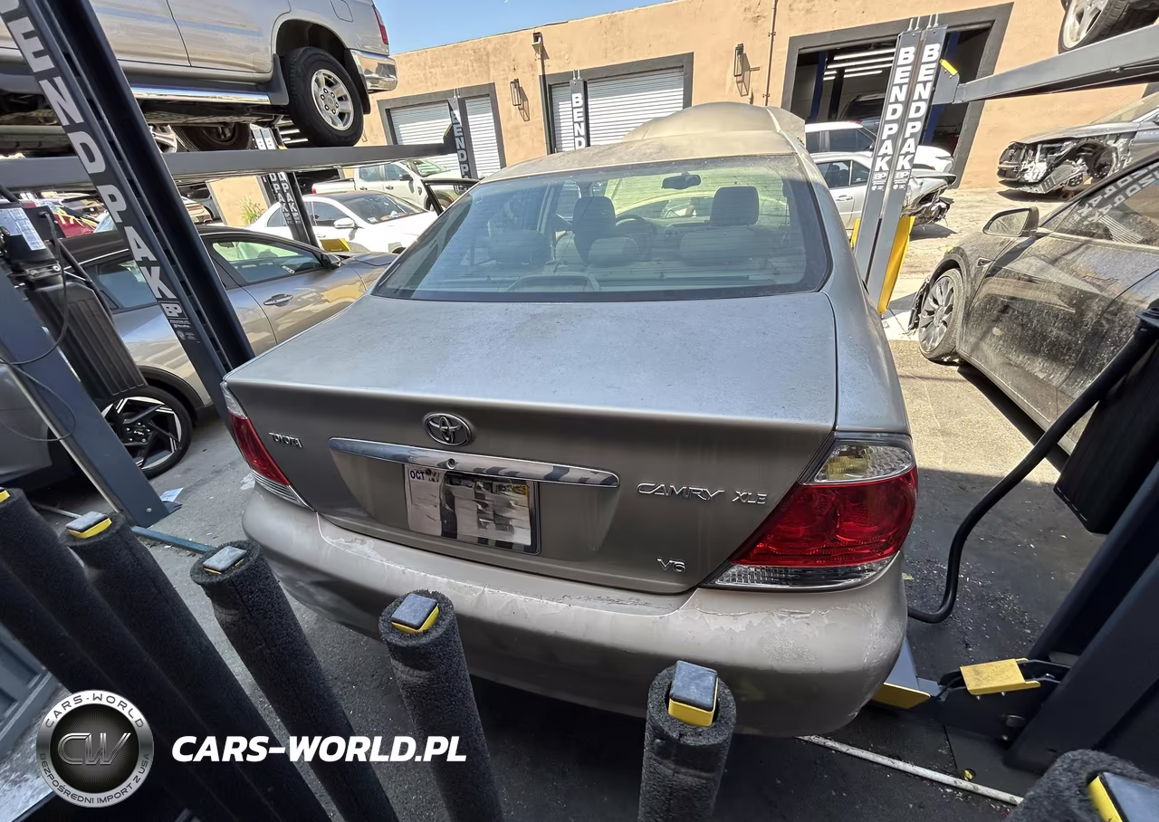 2005 Toyota Camry Xle V6 VIN:4T1BF32K75U594377 - 12