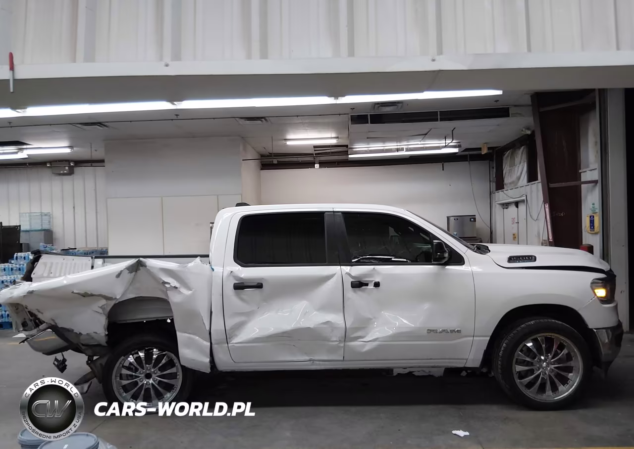 2023 Ram 1500 Big Horn 4X4 5'7 Box VIN:1C6RRFFG2PN643300 - 13