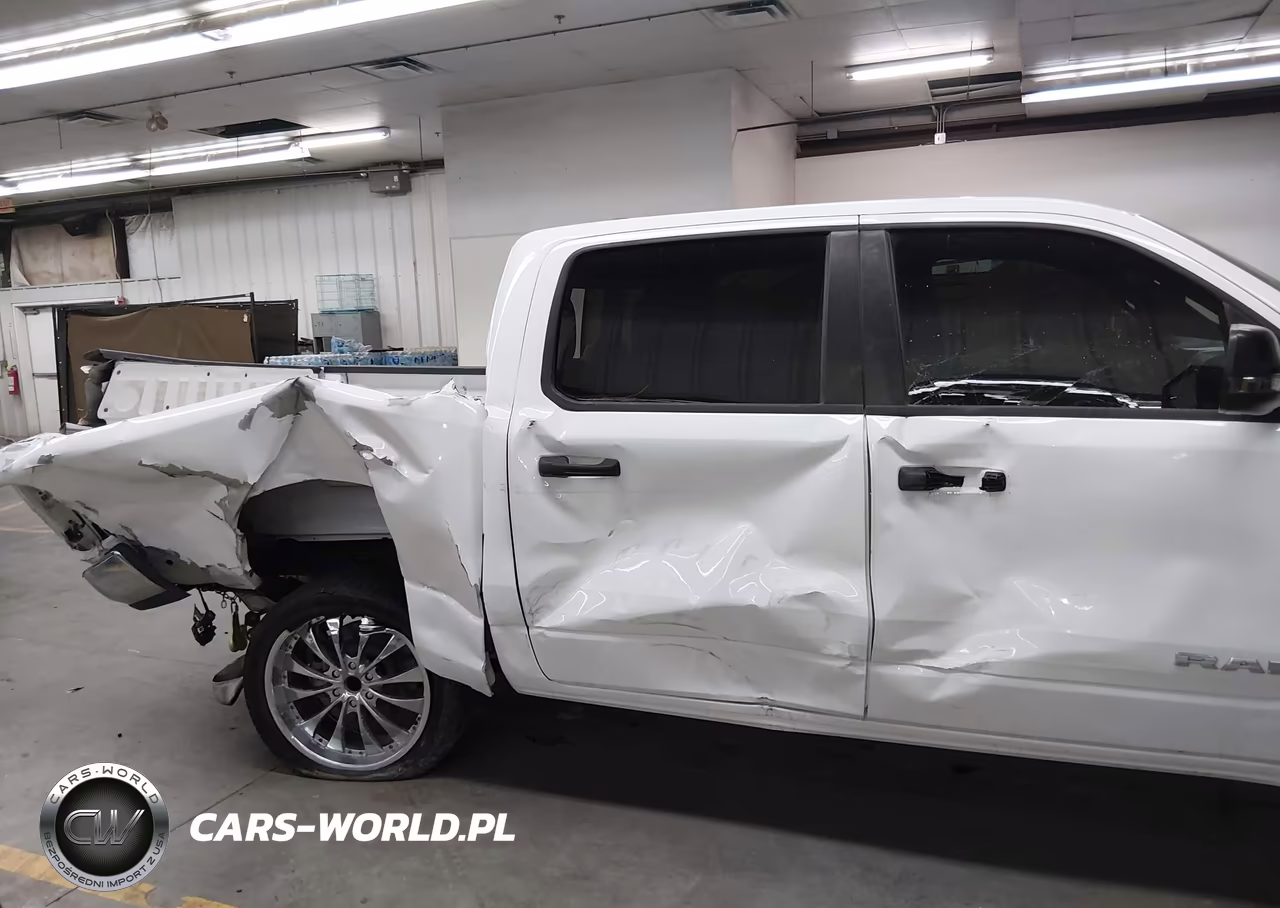 2023 Ram 1500 Big Horn 4X4 5'7 Box VIN:1C6RRFFG2PN643300 - 6