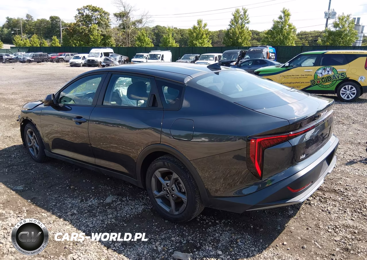2025 Kia K4 Lxs VIN:3KPFT4DE3SE097025 - 3