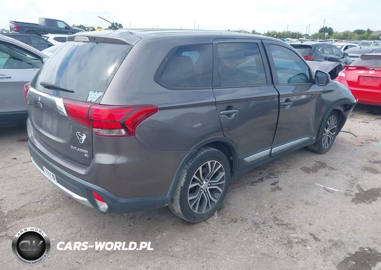 2016 Mitsubishi Outlander Se VIN:JA4AD3A38GZ015834 - 4