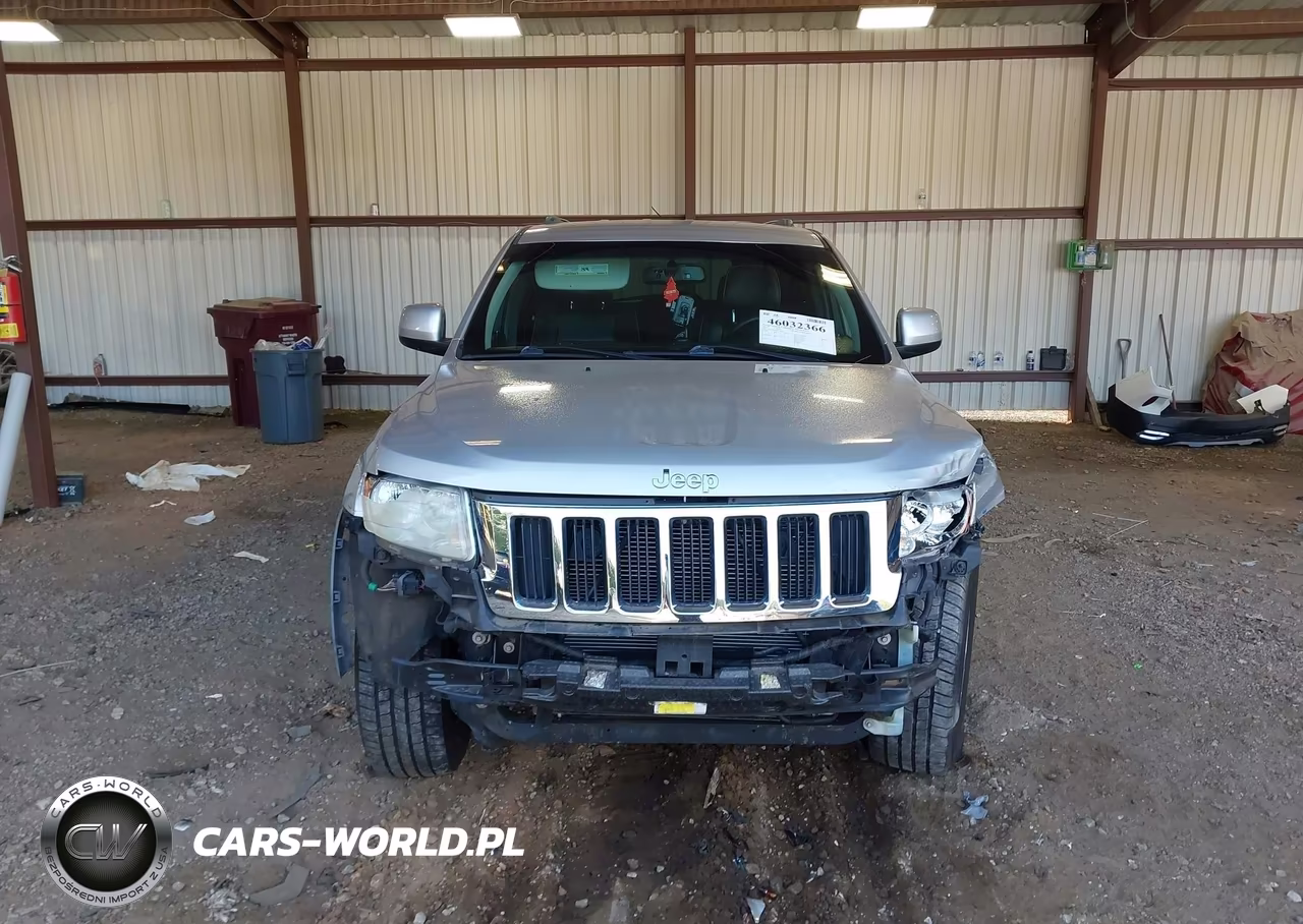2011 Jeep Grand Cherokee Laredo VIN:1J4RR4GG5BC678021 - 12