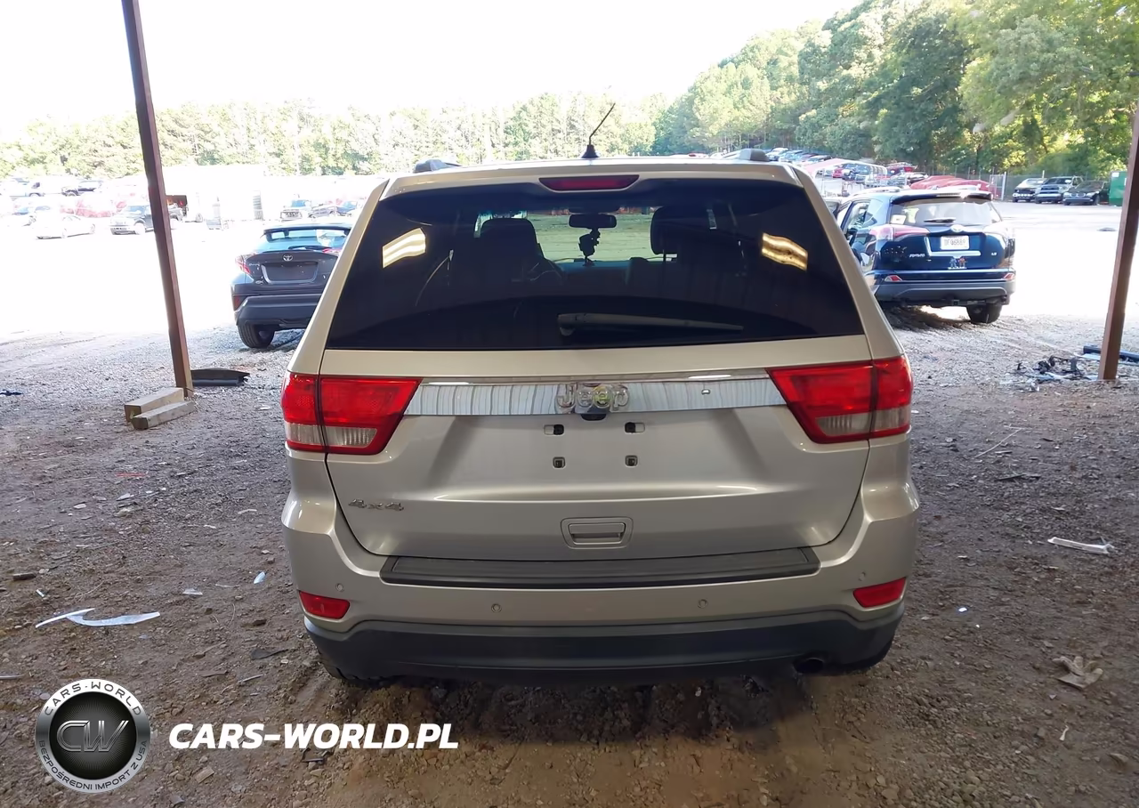 2011 Jeep Grand Cherokee Laredo VIN:1J4RR4GG5BC678021 - 16