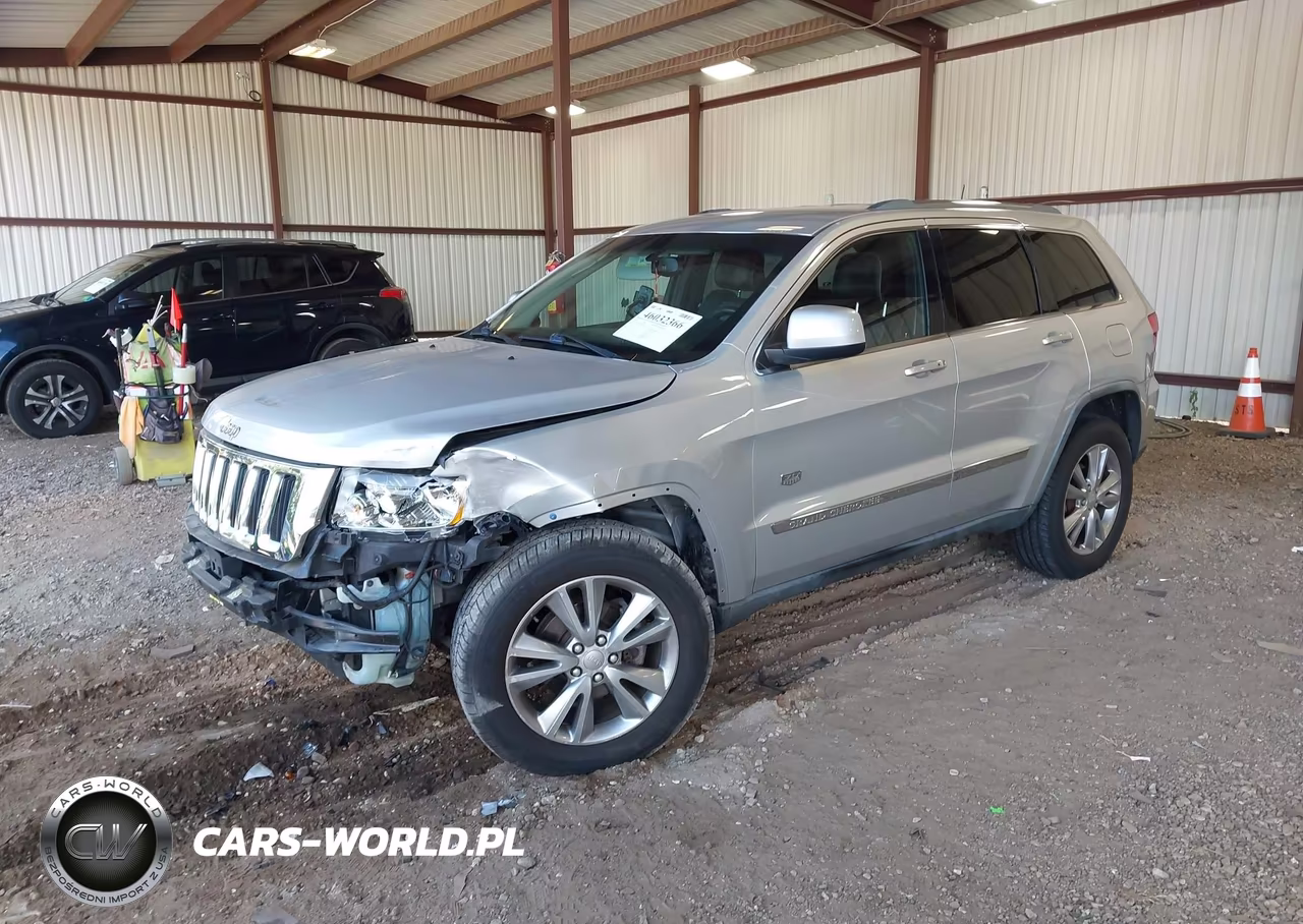 2011 Jeep Grand Cherokee Laredo VIN:1J4RR4GG5BC678021 - 2