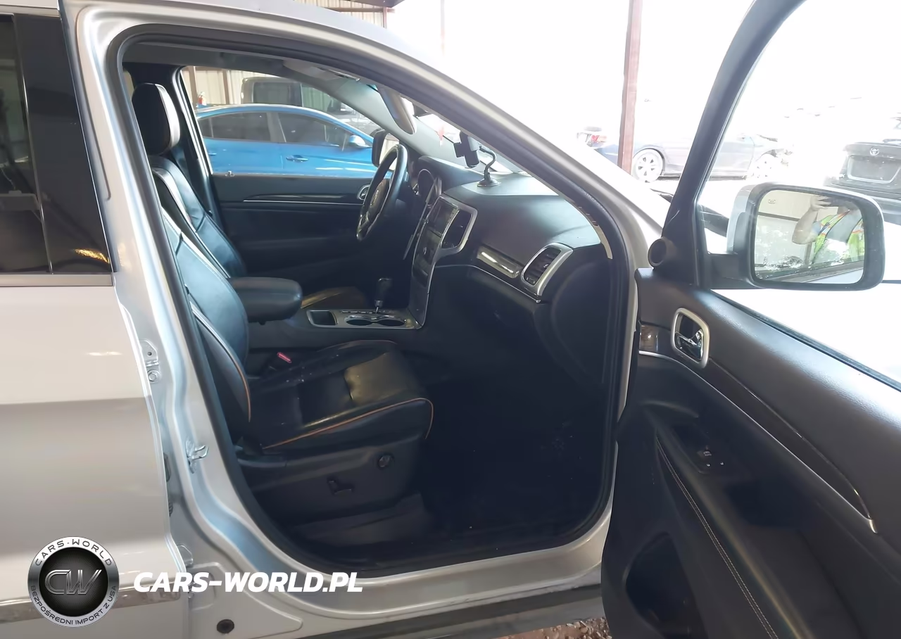 2011 Jeep Grand Cherokee Laredo VIN:1J4RR4GG5BC678021 - 5