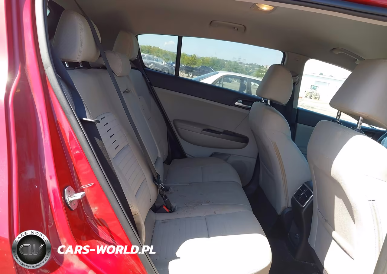 2020 Kia Sportage Lx VIN:KNDPMCAC5L7832779 - 8