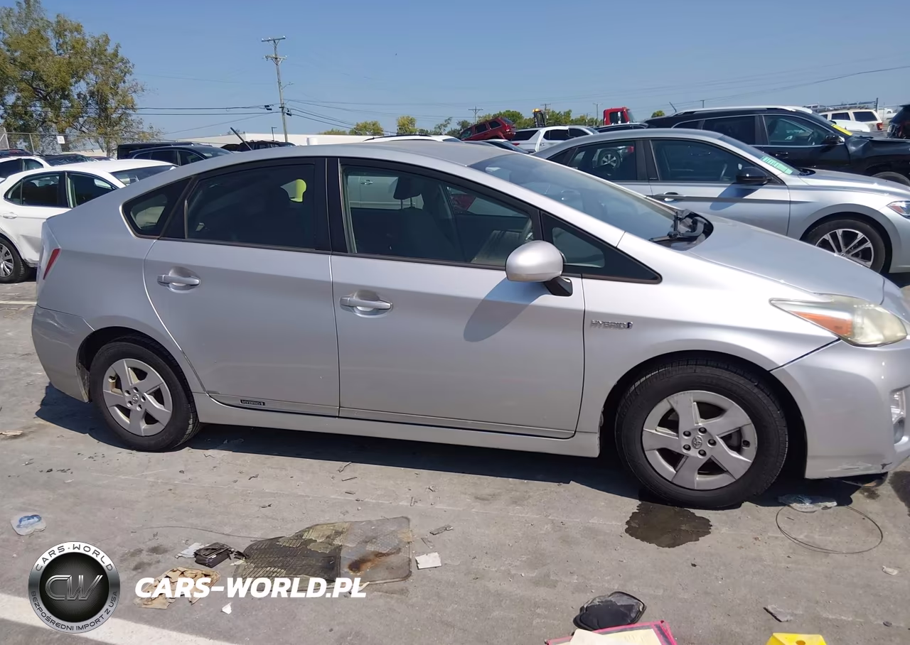 2011 Toyota Prius Three VIN:JTDKN3DU6B1416060 - 13