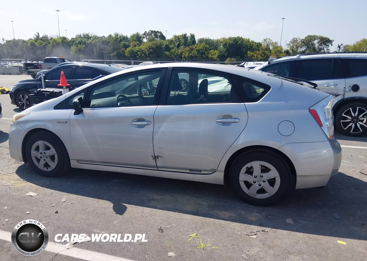 2011 Toyota Prius Three VIN:JTDKN3DU6B1416060 - 14