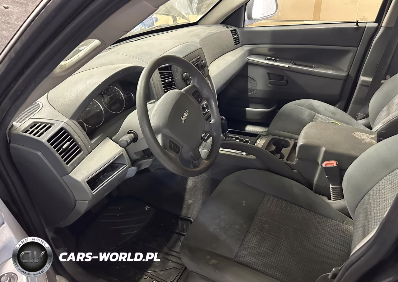 2007 Jeep Grand Cherokee Laredo VIN:1J8GR48K77C540836 - 5