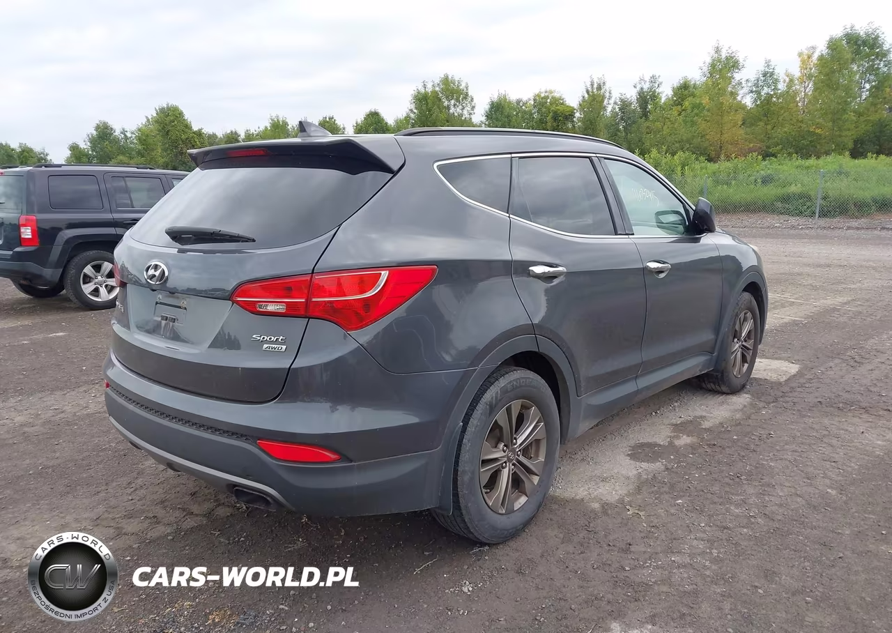 2016 Hyundai Santa Fe Sport 2.4L VIN:5XYZUDLB4GG315422 - 4