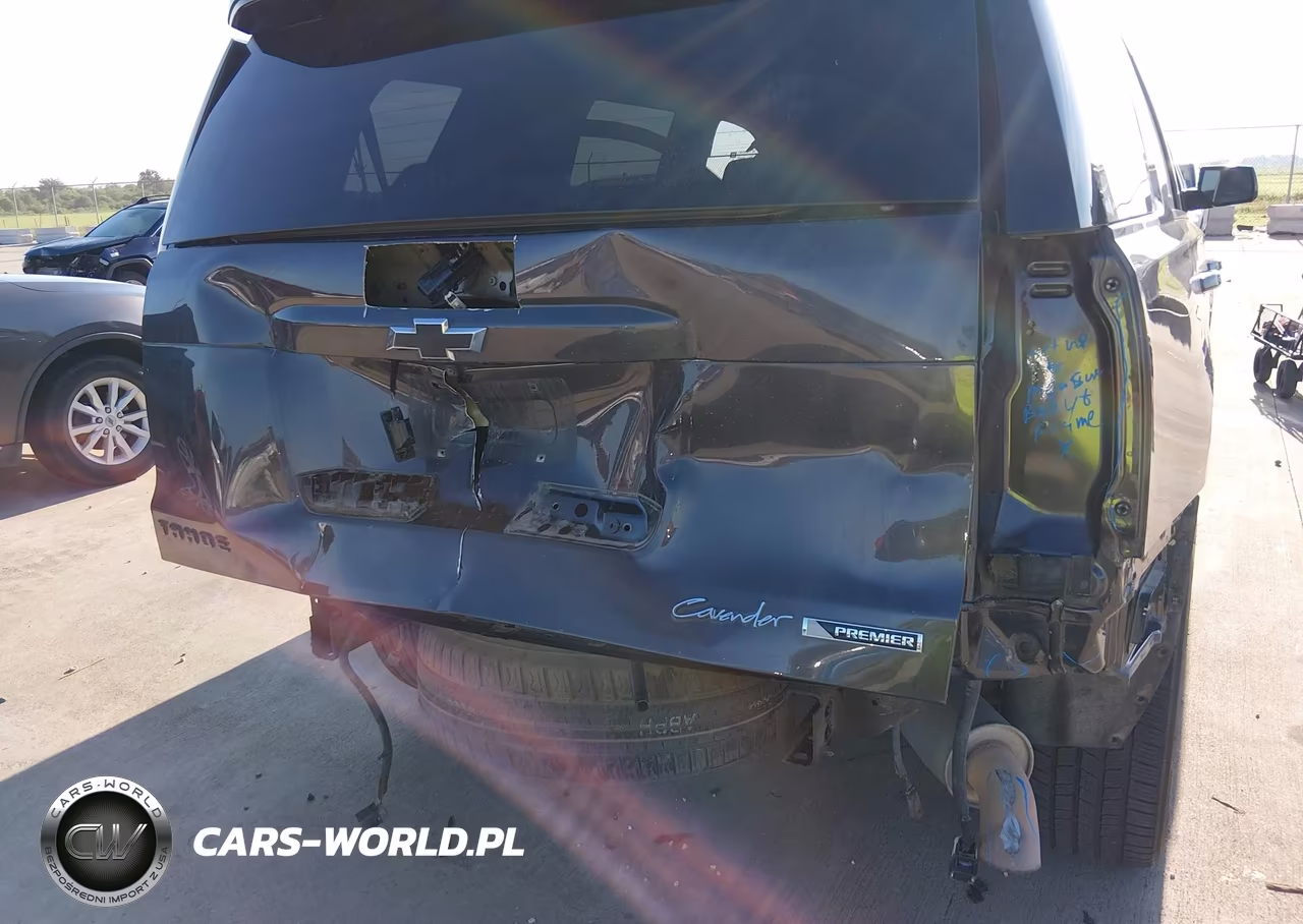 2018 Chevrolet Tahoe Premier VIN:1GNSCCKJ5JR380187 - 6