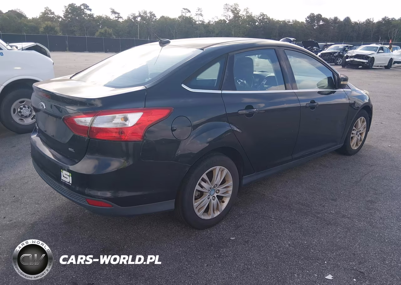 2012 Ford Focus Sel VIN:1FAHP3H23CL297599 - 4