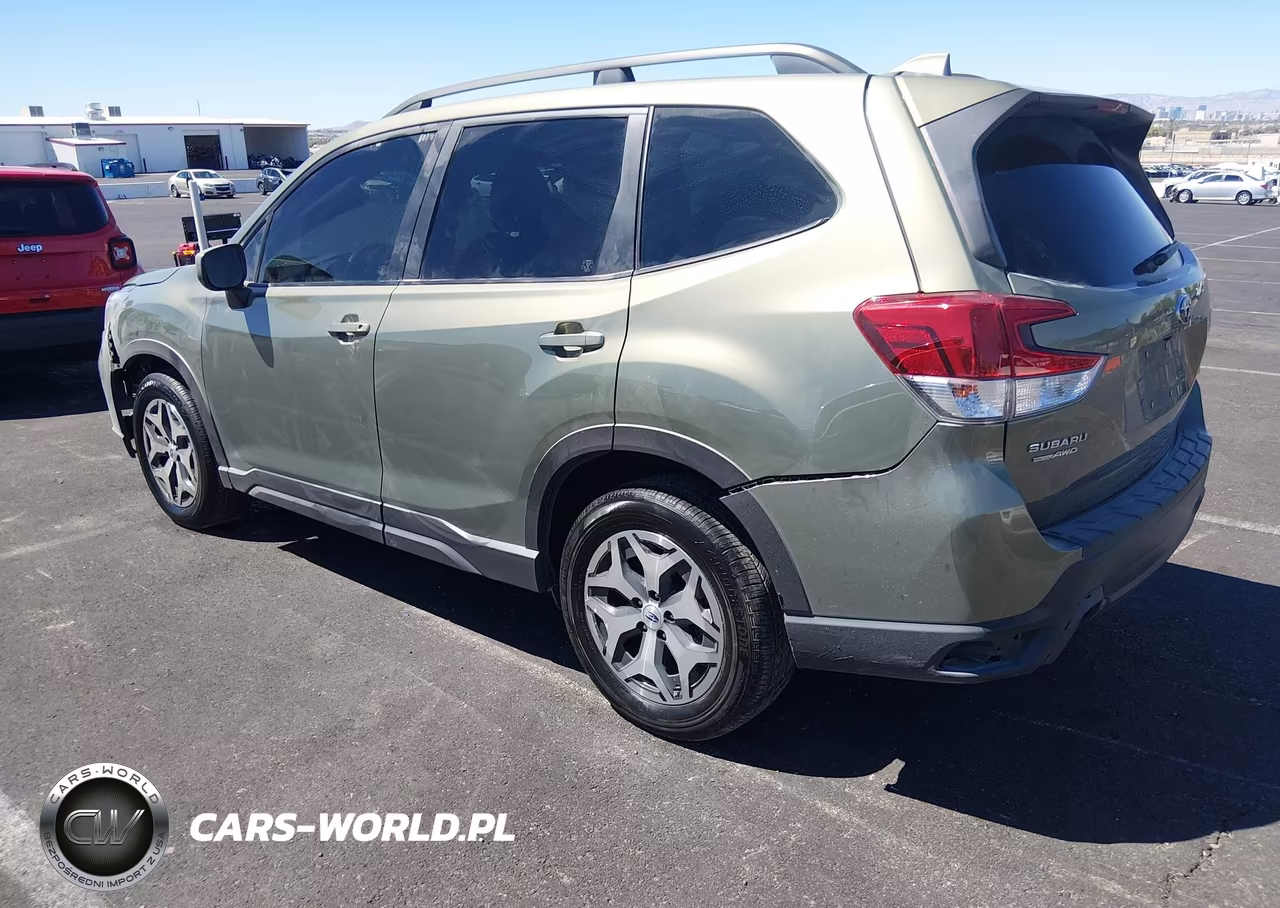 2019 Subaru Forester Premium VIN:JF2SKAECXKH412265 - 3