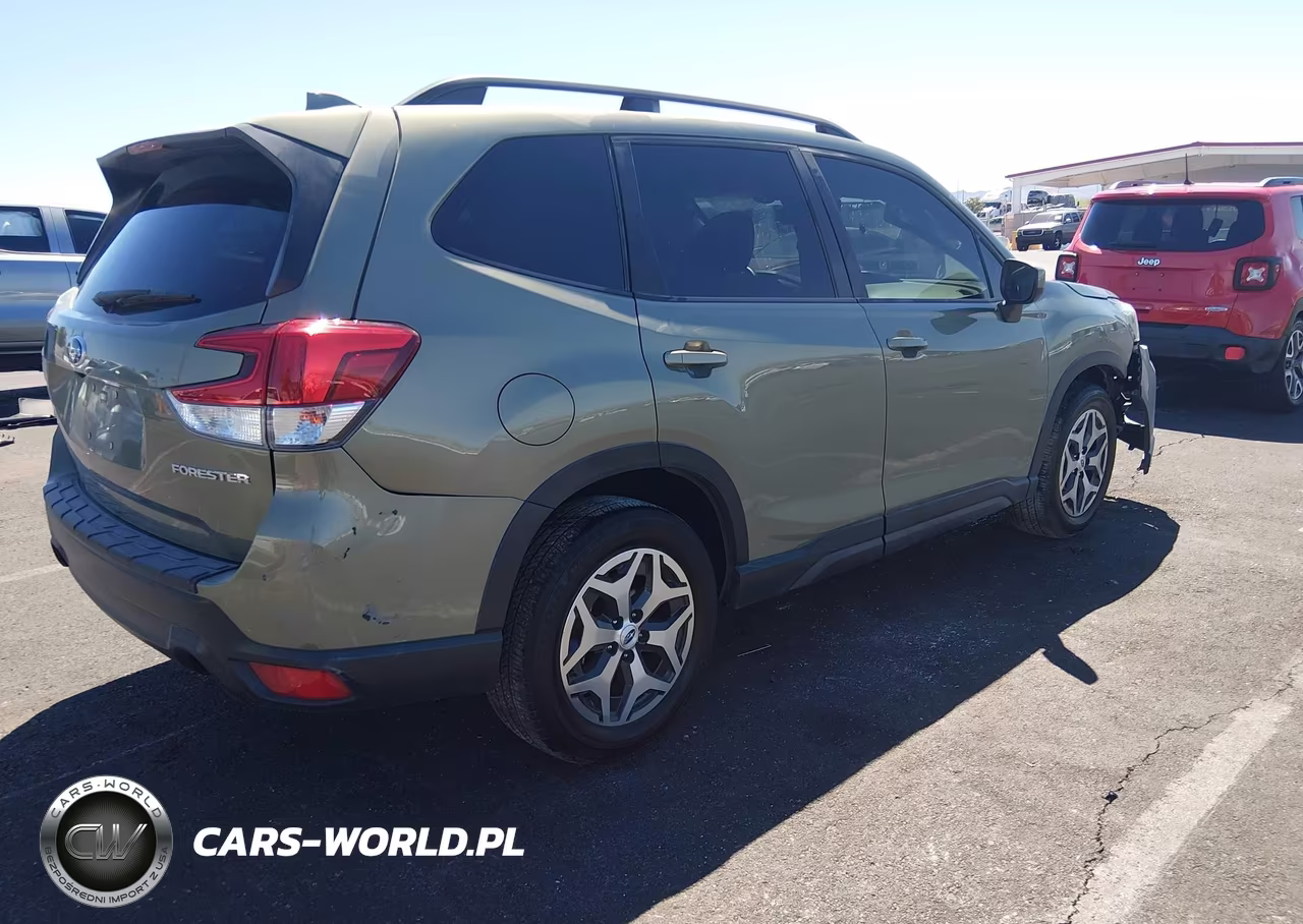 2019 Subaru Forester Premium VIN:JF2SKAECXKH412265 - 4