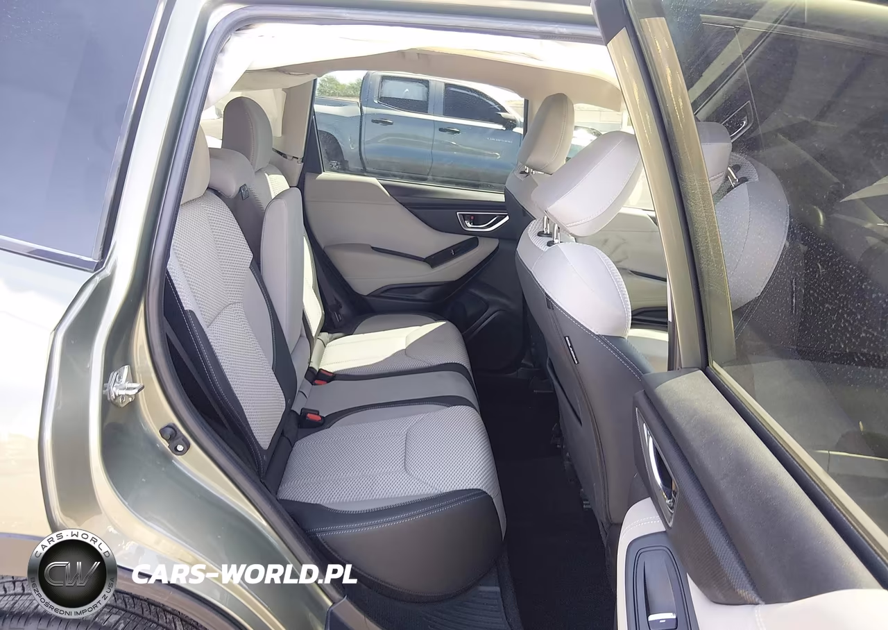 2019 Subaru Forester Premium VIN:JF2SKAECXKH412265 - 8
