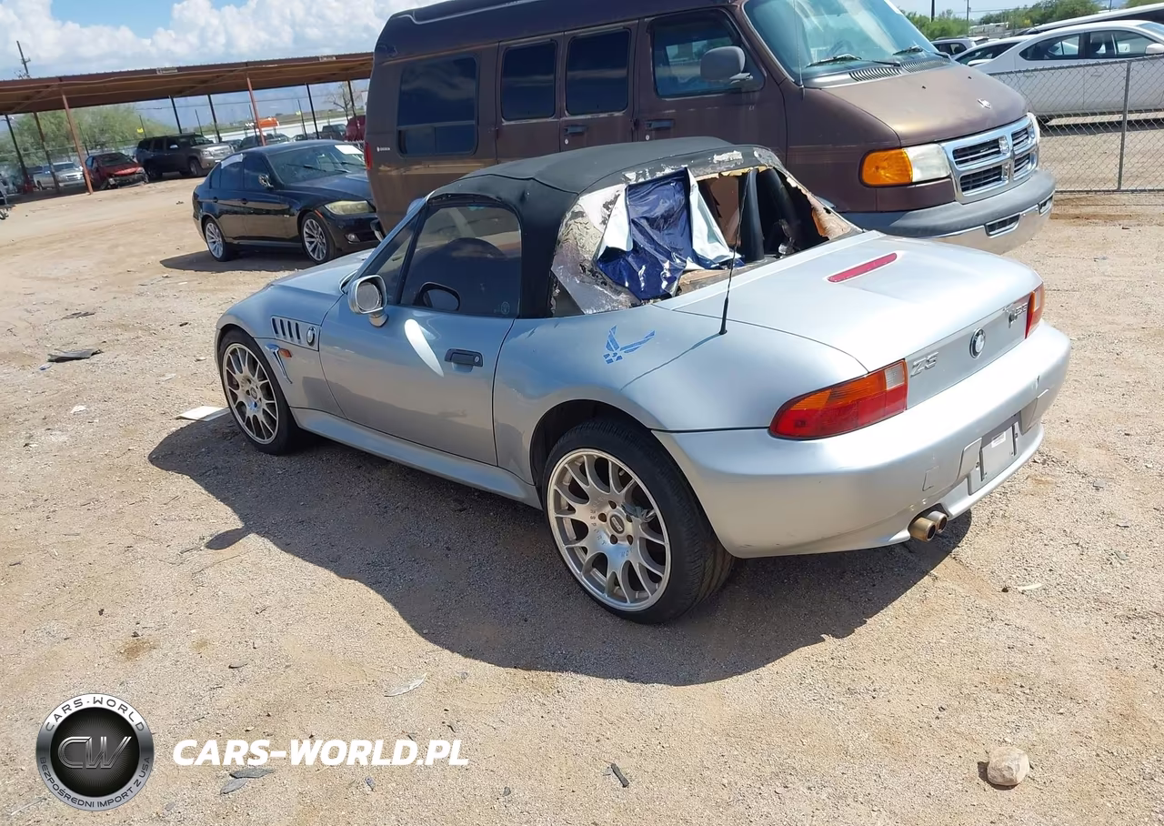 1998 BMW Z3 2.8 VIN:4USCJ332XWLB62523 - 3