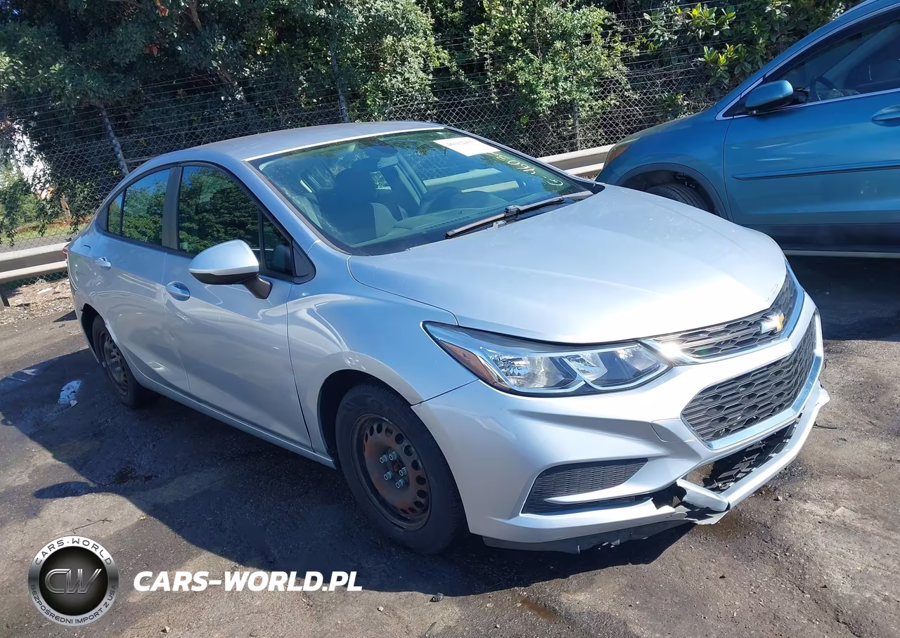 2017 Chevrolet Cruze Ls Auto – zdjęcie 1 z 12
