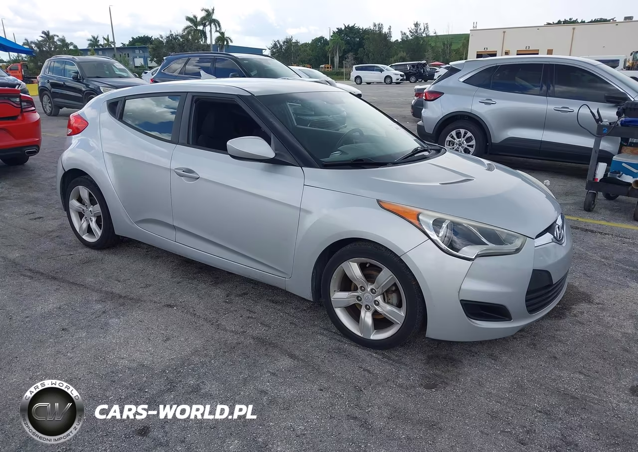 2015 Hyundai Veloster – zdjęcie 1 z 12