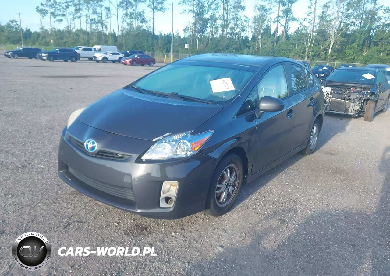 2011 Toyota Prius Two VIN:JTDKN3DU0B5365468 - 2