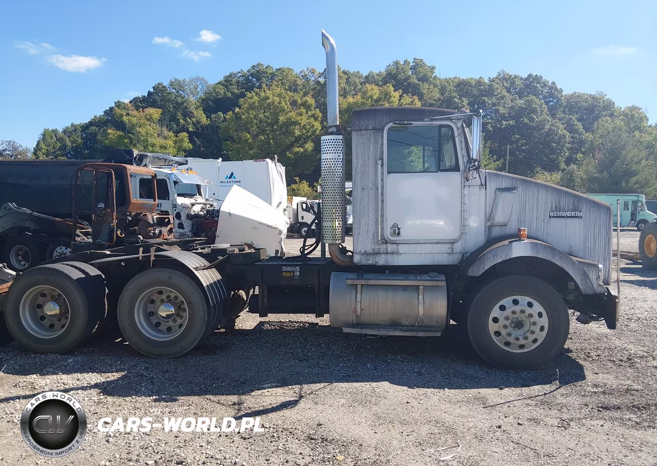 1999 Kenworth Construction T800 VIN:3BKDLT9X1XF827517 - 13