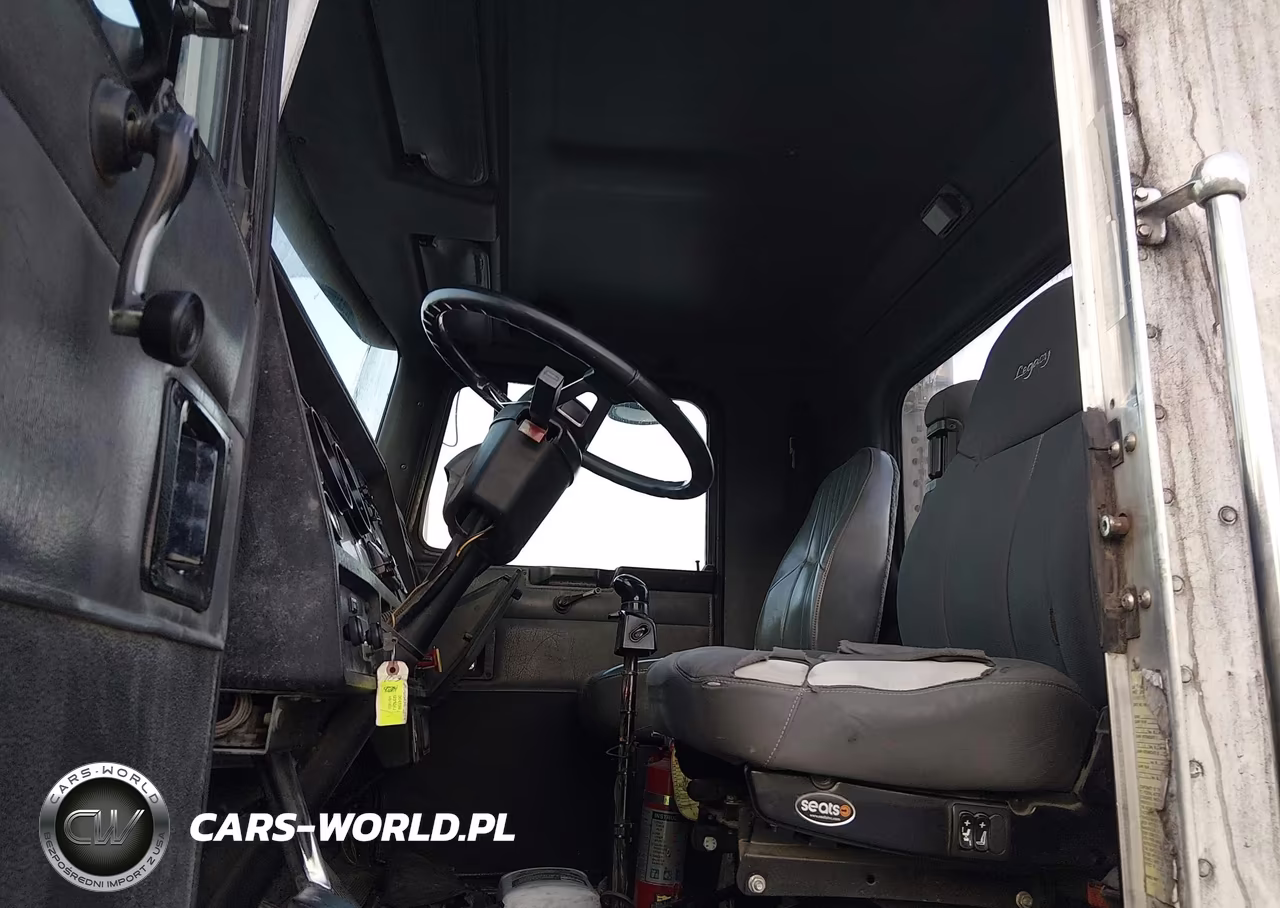 1999 Kenworth Construction T800 VIN:3BKDLT9X1XF827517 - 7