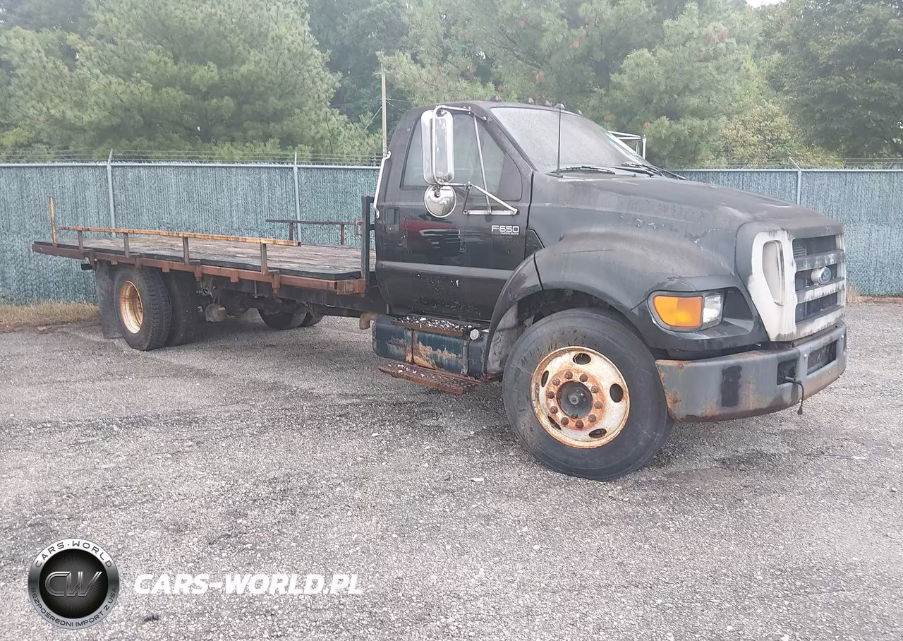 2004 Ford F-650 Xl-Xlt