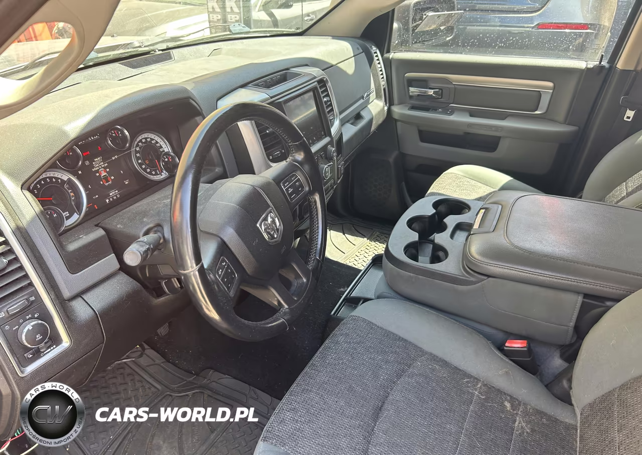 2019 Ram 1500 Classic Big Horn 4X2 6'4 Box VIN:1C6RR6TT3KS711597 - 5