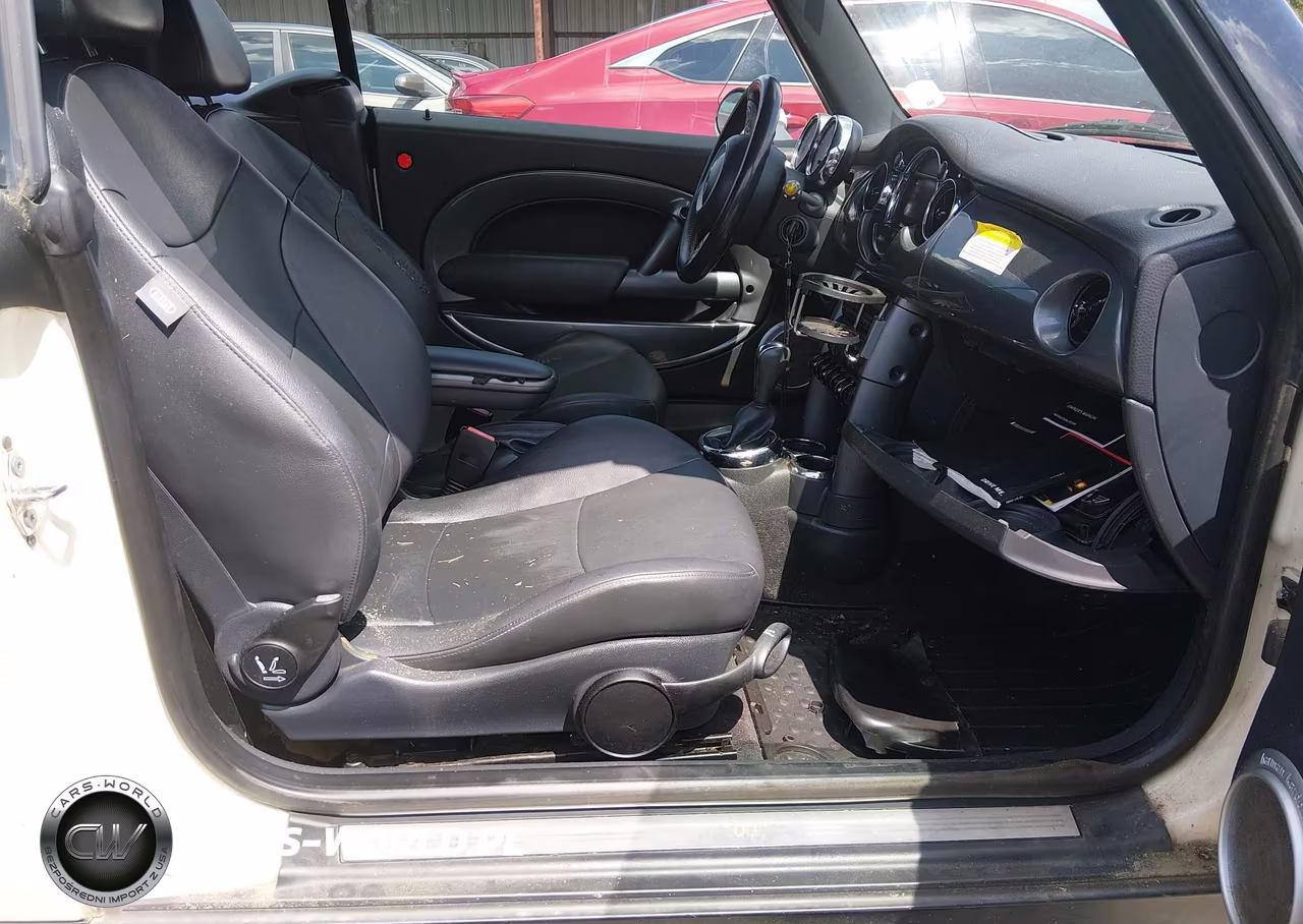 2006 Mini Cooper VIN:WMWRF335X6TG14592 - 5