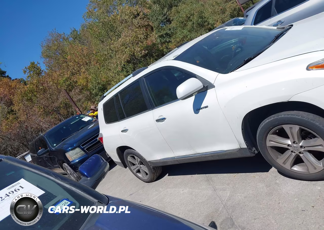 2011 Toyota Highlander Limited V6 VIN:5TDYK3EH4BS039185 - 13