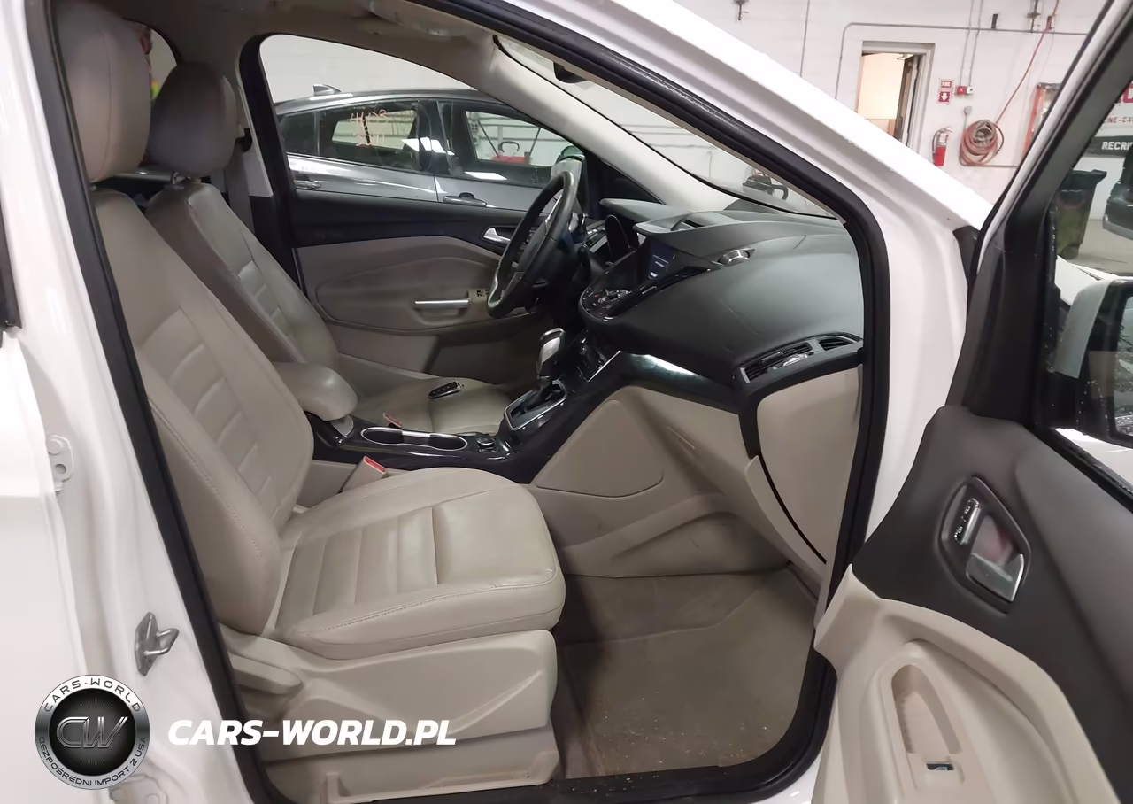 2014 Ford Escape Titanium VIN:1FMCU9JX3EUB20114 - 5