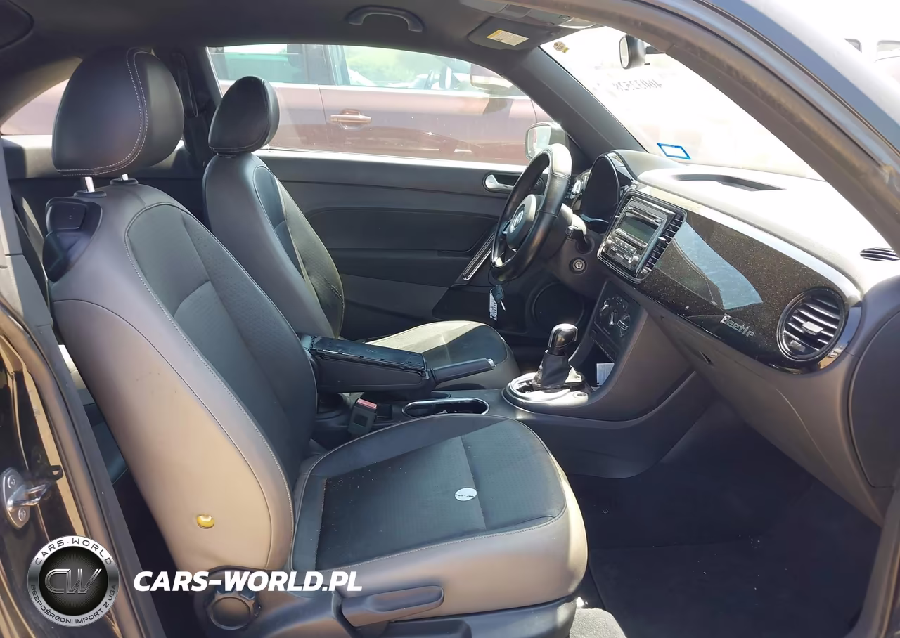 2015 Volkswagen Beetle Coupe 1.8T Fleet Edition VIN:3VWF17AT4FM603321 - 5