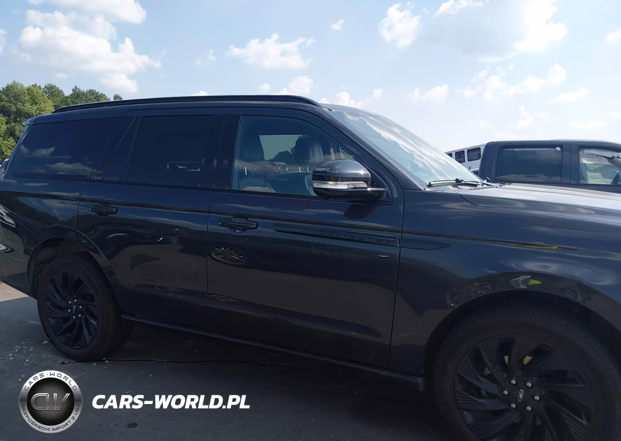 2025 Lincoln Navigator Reserve VIN:5LMJJ2LG5SEL21424 - 13