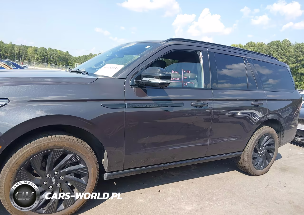 2025 Lincoln Navigator Reserve VIN:5LMJJ2LG5SEL21424 - 14