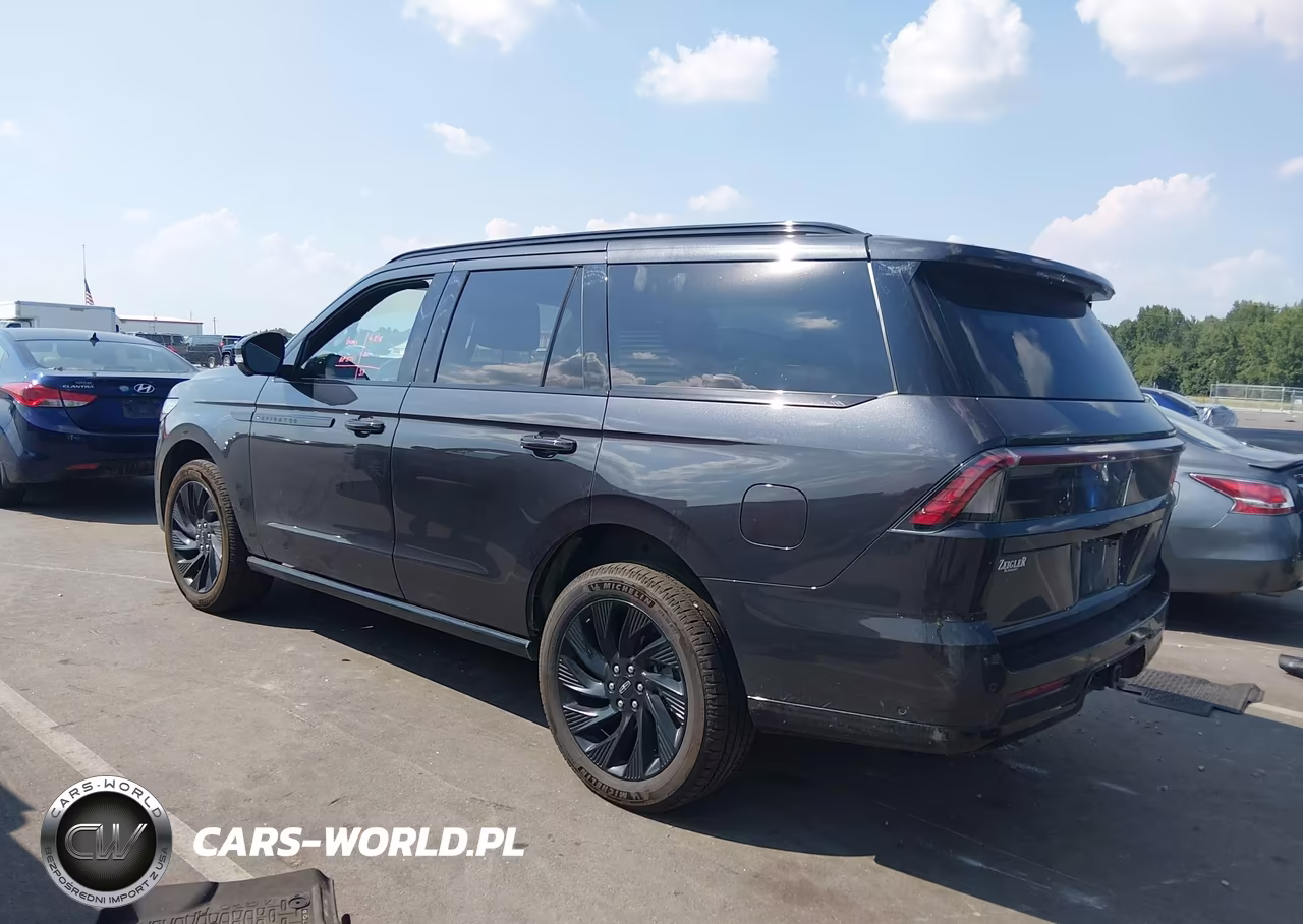 2025 Lincoln Navigator Reserve VIN:5LMJJ2LG5SEL21424 - 3