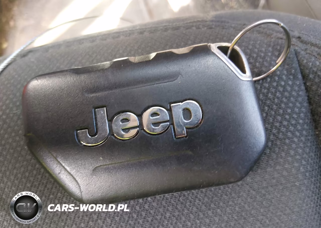 2018 Jeep Wrangler Unlimited Sport S 4X4 VIN:1C4HJXDG3JW177690 - 11