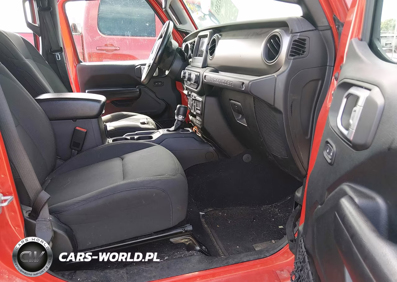 2018 Jeep Wrangler Unlimited Sport S 4X4 VIN:1C4HJXDG3JW177690 - 5