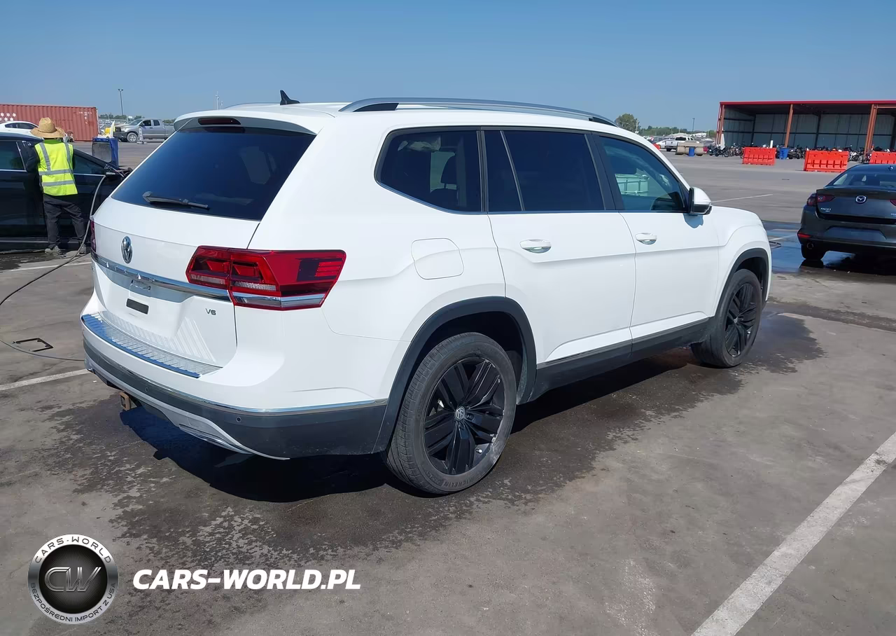 2018 Volkswagen Atlas 3.6L V6 Sel VIN:1V2ER2CA0JC578383 - 4
