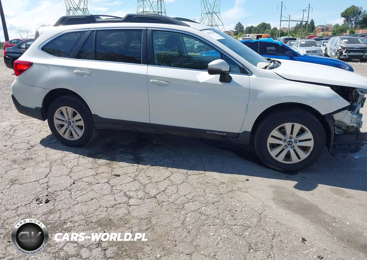 2019 Subaru Outback 2.5I Premium VIN:4S4BSAFC8K3341654 - 1